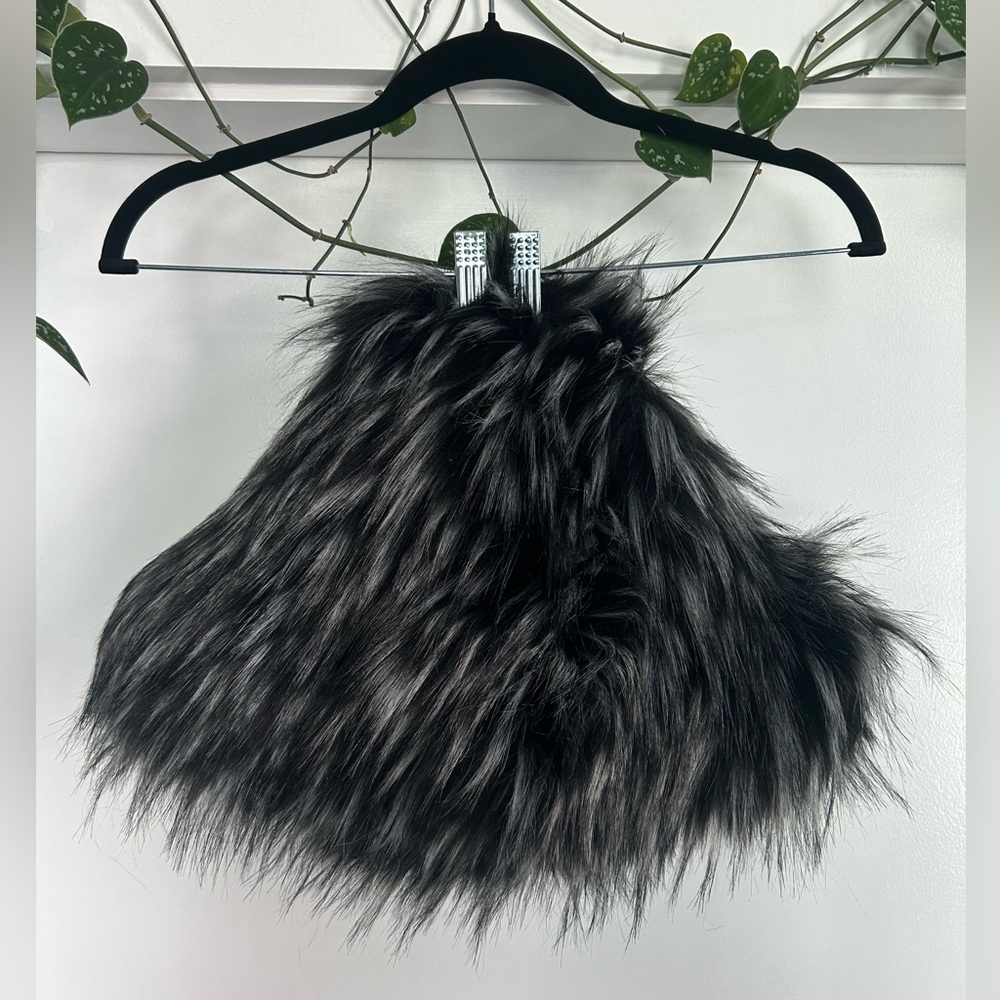 Dolls Kill Darker Wavs CHAMBER FAUX FUR BUCKET HAT - GRAY
